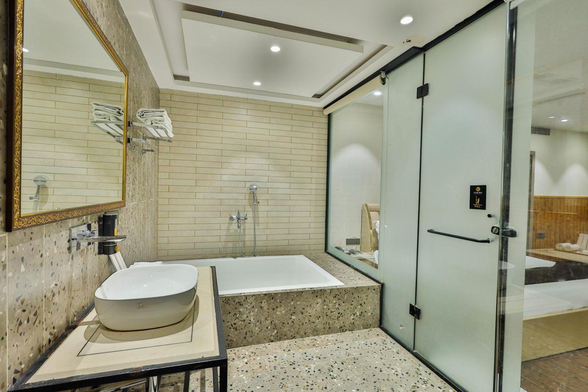 Clay Inn Hotels, Paschim Vihar เดลี ภายนอก รูปภาพ